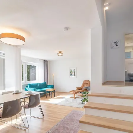 Schone Und Moderne Mit Eigenem Parkplatz