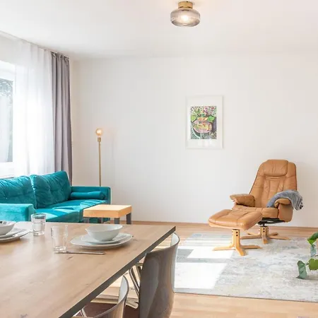 Schone Und Moderne Mit Eigenem Parkplatz