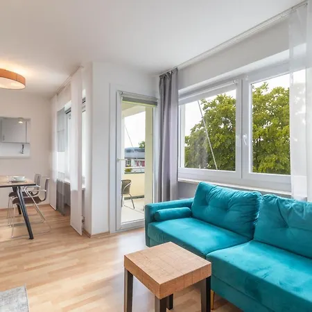 Schone Und Moderne Mit Eigenem Parkplatz דירה קובלנץ