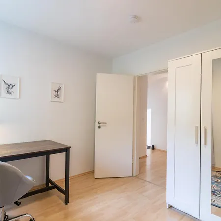 דירה Schone Und Moderne Mit Eigenem Parkplatz *
